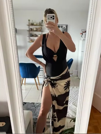 New Fashion One Piece Swimsuit Skirt Set CODE: KAR4475