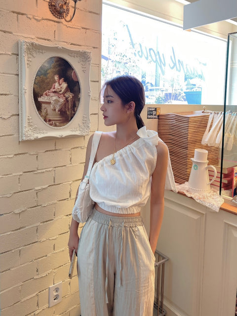 New Summer Asymmetric Off Shoulder Tie Shirt CODE: KAR2000