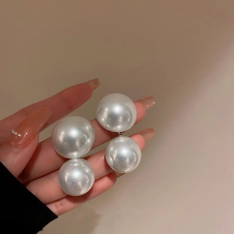 New Delicate Two-sided Pearl Ear Stud Earring CODE: KAR2159