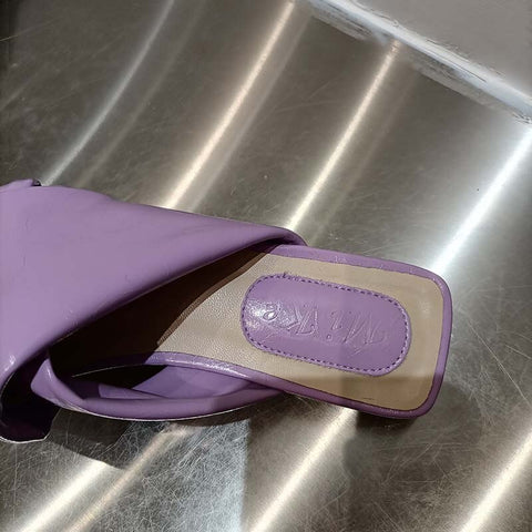 New Casual Flip Flops Slides Pointed Toe Flats CODE: KAR2185