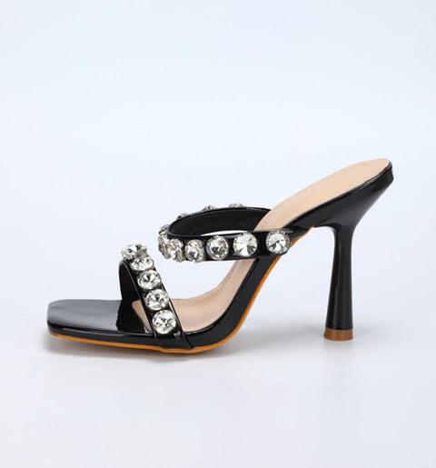 New Fashion Crystal Diamond Design Square Toe High heel Sandals CODE: KAR2192