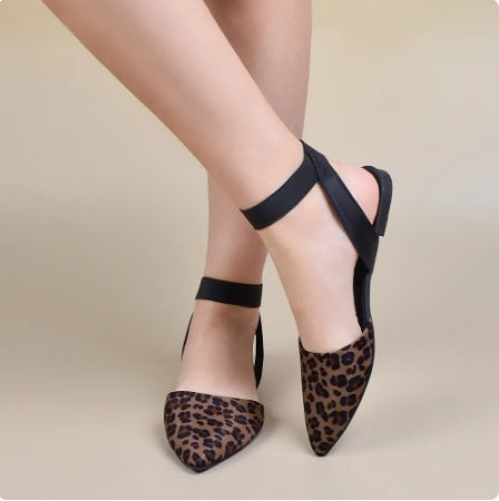 New Leopard Fashion Baotou Pointed Casual Sexy Flat Shoe CODE: KAR2211
