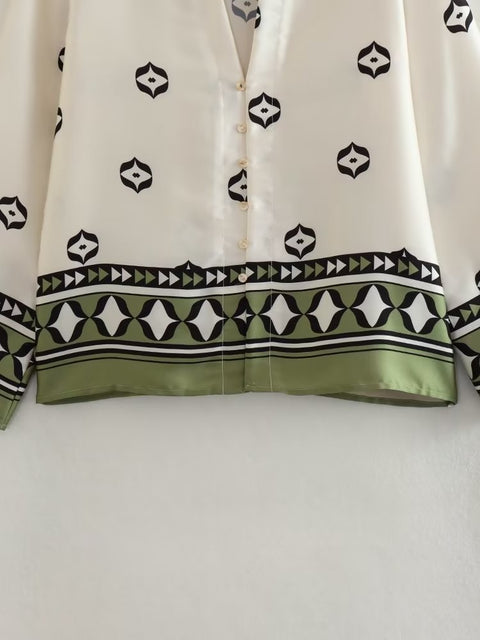 Summer Printed Patchwork Satin Casual Buttons Loose V Neck Wrist Sleeve Shirt & Pant 2 Piece Set CODE: KAR2221