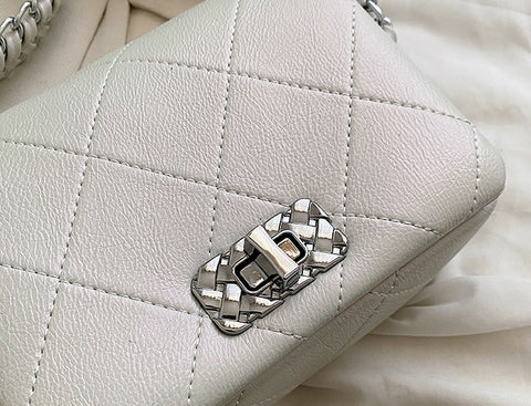 New Summer Rhombus Chain Single Shoulder Texture Small Square Bag CODE: KAR2238