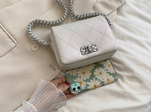 New Summer Rhombus Chain Single Shoulder Texture Small Square Bag CODE: KAR2238