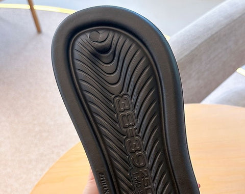 New Fashion Thick-soled Clip-toe Non-slip Beach Slipper CODE: KAR2251