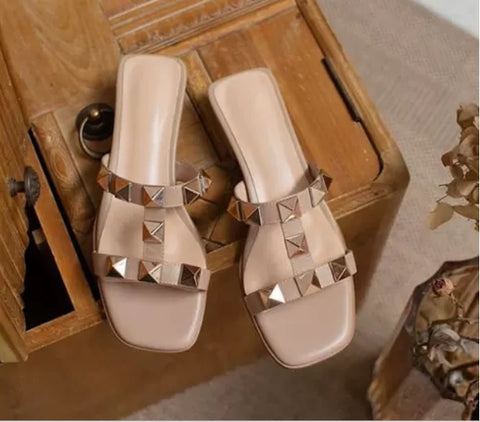 New Fashion Studded Decorative Ankle Buckle Strap Low Square Heel Open Toe Sandal CODE: KAR2284