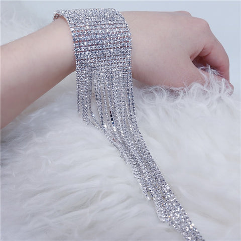 New Hyperbole Long Tassel Rhinestone Fancy Bracelet CODE: KAR2304