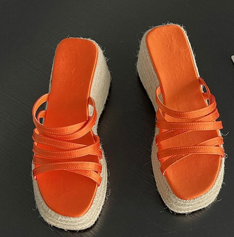 Summer Fashion Weave Thick Wedge Heel Slides Slippers CODE: KAR2313