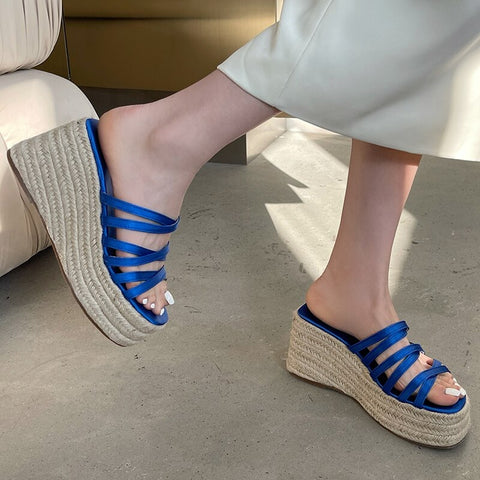 Summer Fashion Weave Thick Wedge Heel Slides Slippers CODE: KAR2313