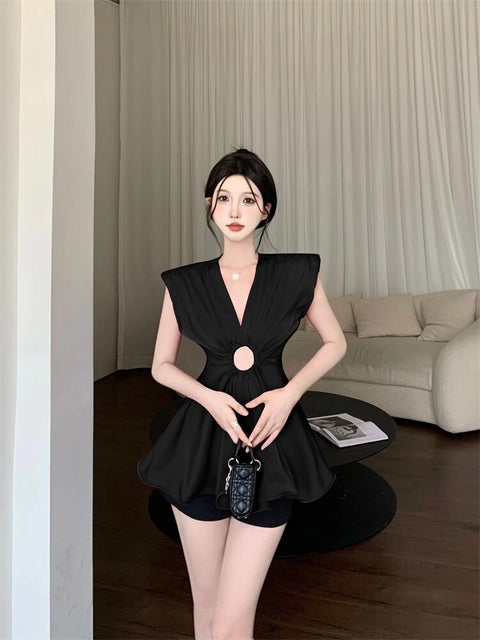 Summer New Style Fashion Hollow Out Sleeveless V Neck Ruffles Loose Elegant Shirt CODE: KAR2325