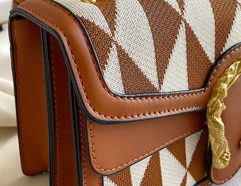 New Light Luxury Trend Crossbody Shoulder Bags CODE: KAR2332
