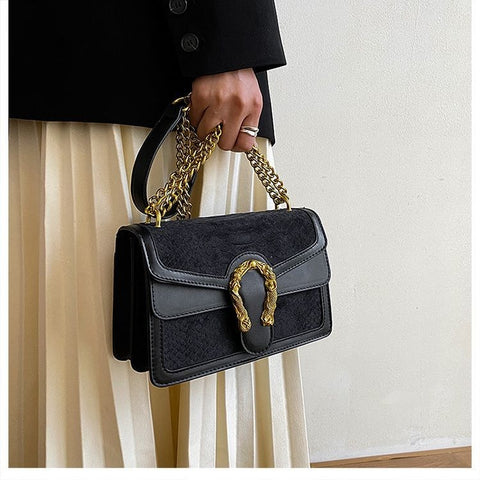 New Light Luxury Trend Crossbody Shoulder Bags CODE: KAR2332