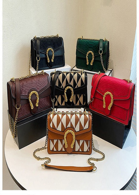 New Light Luxury Trend Crossbody Shoulder Bags CODE: KAR2332