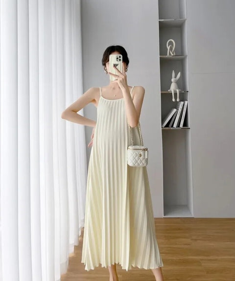 New Stripe Pleated Loose Casual and Fashionable Two-piece Set CODE: KAR2380