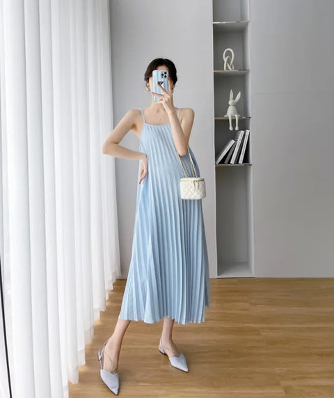 New Stripe Pleated Loose Casual and Fashionable Two-piece Set CODE: KAR2380