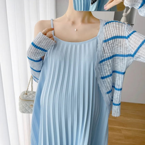 New Stripe Pleated Loose Casual and Fashionable Two-piece Set CODE: KAR2380