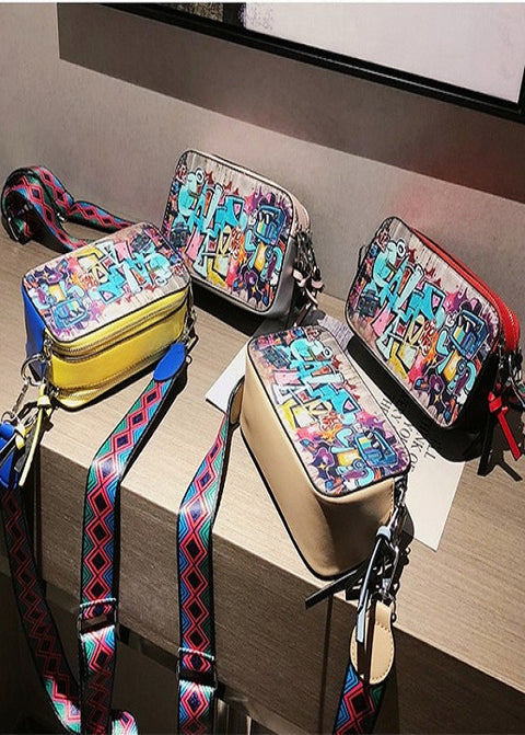 New Fashion Graffiti Print Wide Shoulder Strap Small Square Bag CODE: KAR2385