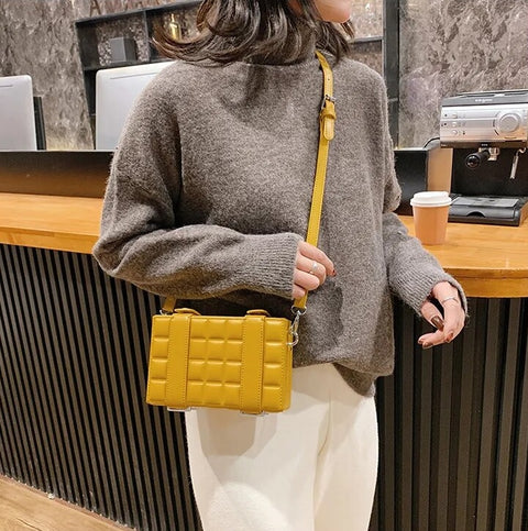 New Casual Box Design Small Crossbody Bag CODE: KAR2386