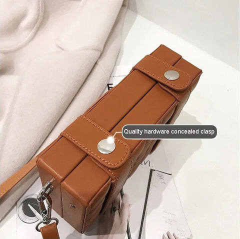 New Casual Box Design Small Crossbody Bag CODE: KAR2386