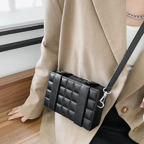 New Casual Box Design Small Crossbody Bag CODE: KAR2386