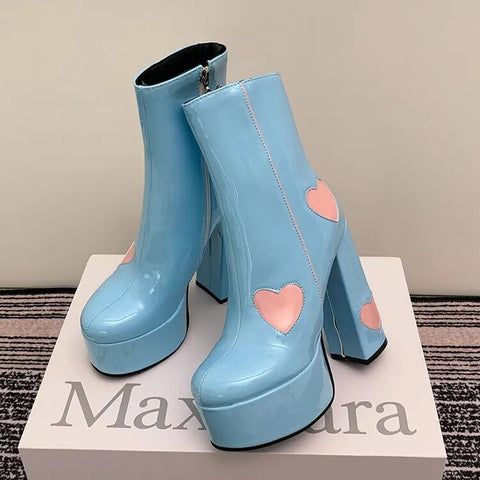 New Trendy Chunky High Heel Round Toe Pink Heart Short Boot CODE: KAR2403