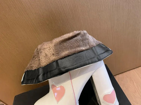 New Trendy Chunky High Heel Round Toe Pink Heart Short Boot CODE: KAR2403