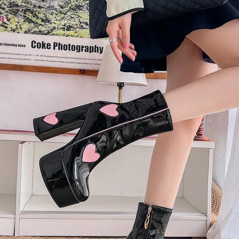 New Trendy Chunky High Heel Round Toe Pink Heart Short Boot CODE: KAR2403