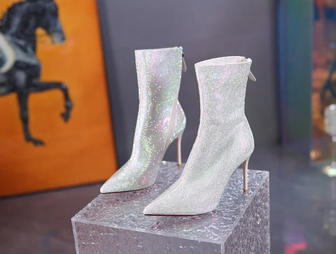 New Winter Fashion Pointed Rhinestone Back Zipper Thin Heel Boot CODE: KAR2492