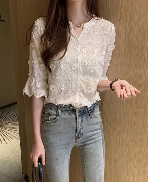 New Fashion Stereoscopic Embroidered Floral Short Sleeve Shirt CODE: KAR2556
