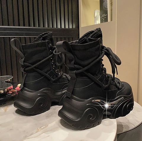 New Chunky High Platform Breathable Sneaker Shoe SIZE: 40 CODE: READY1474