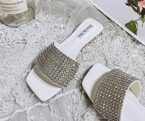 New Casual Crystal Full Diamonds Transparent Heel Sandal CODE: KAR2620