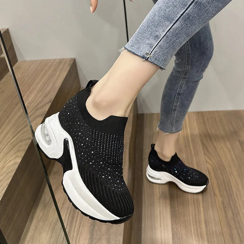 New Rhinestone Breathable Mesh Thick Bottom Sneakers Round Head Solid Shoe CODE: KAR2642
