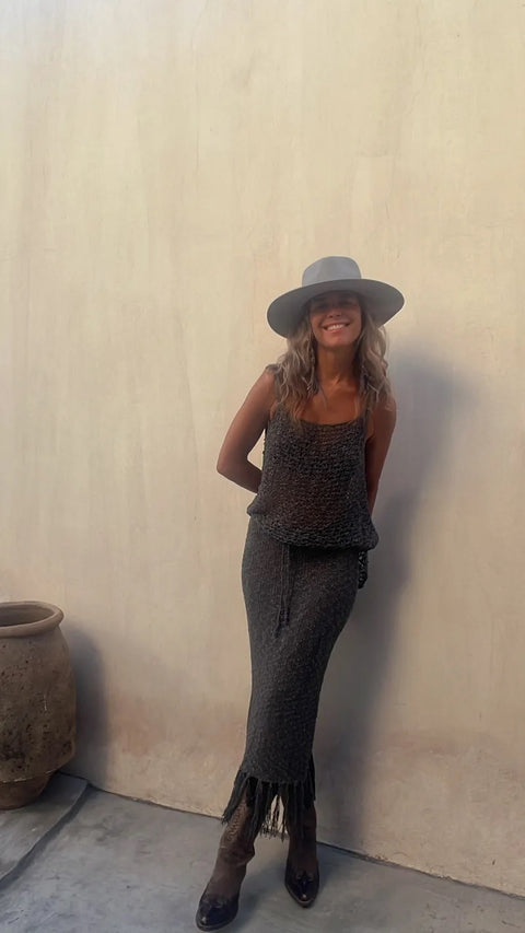New Sexy Sleeveless Solid Tassels Long Skirt Knitted Crochet Two-piece Set CODE: KAR2658