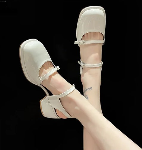 New Casual Elegant Non-slip Design Hollow Sandal Shoe CODE: KAR2664