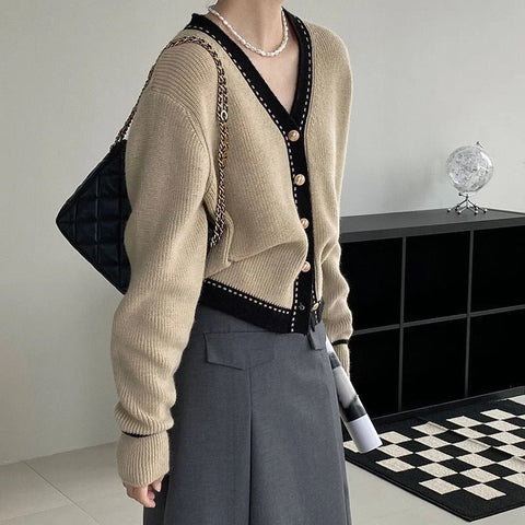 New Elegant V Neck Cardigan Long Sleeve Top CODE: KAR2711