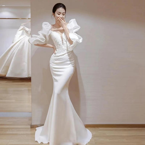 New V-neck with Brush Train and Appliques Maxi Dress CODE: KAR2734