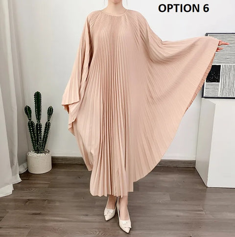 New Autumn Round Neck Batwing Sleeves Loose Large Pleated Irregular Dress CODE: KAR2735