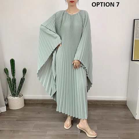 New Autumn Round Neck Batwing Sleeves Loose Large Pleated Irregular Dress CODE: KAR2735