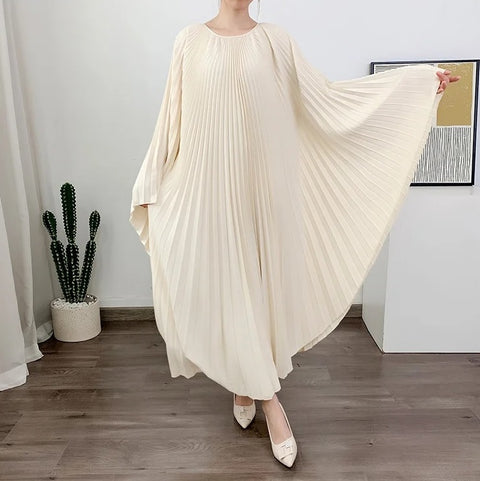 New Autumn Round Neck Batwing Sleeves Loose Large Pleated Irregular Dress CODE: KAR2735