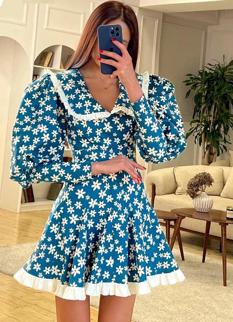 New Fashion Elegant Doll Collar Lantern Sleeve Ruffle Patchwork Mini Dress CODE: KAR2738