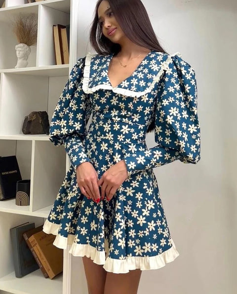 New Fashion Elegant Doll Collar Lantern Sleeve Ruffle Patchwork Mini Dress CODE: KAR2738