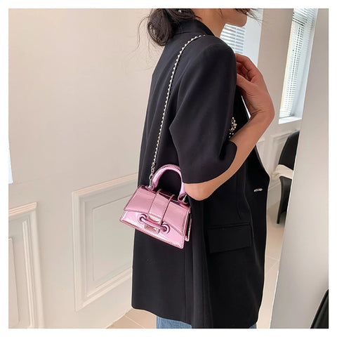 Luxury Designer Fashion Bright Surface Flap Buckle Shoulder Bag CODE: KAR2835