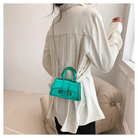 Luxury Designer Fashion Bright Surface Flap Buckle Shoulder Bag CODE: KAR2835