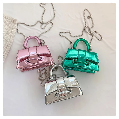Luxury Designer Fashion Bright Surface Flap Buckle Shoulder Bag CODE: KAR2835