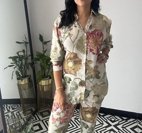 summer Fashionable Floral Print Long Sleeved Shirt Cropped Pant Set CODE: KAR2837