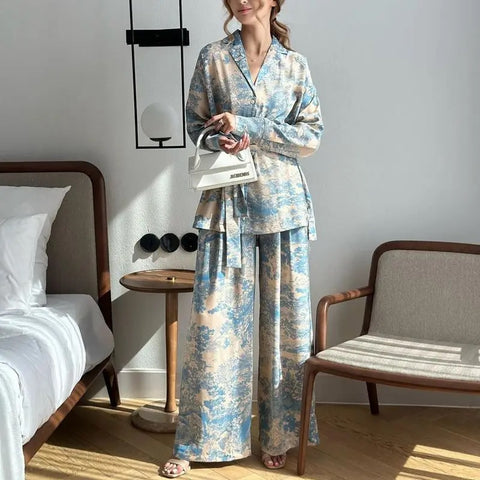 New Fashionable Graffiti Printed Long Sleeved Two-Piece Set CODE: KAR2839