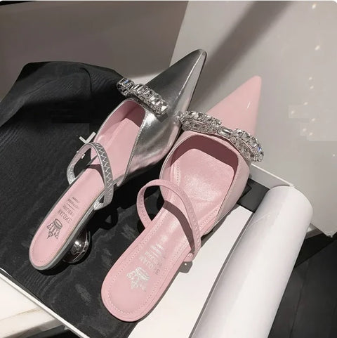 Summer New Pointed Toe Designer Elegant Flats CODE: KAR2848