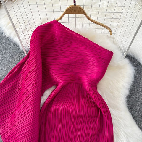 Sexy One-Shoulder Diagonal Collar Dress CODE: KAR2903