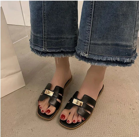 Summer Solid Color Casual Beach Slippers CODE: KAR2945